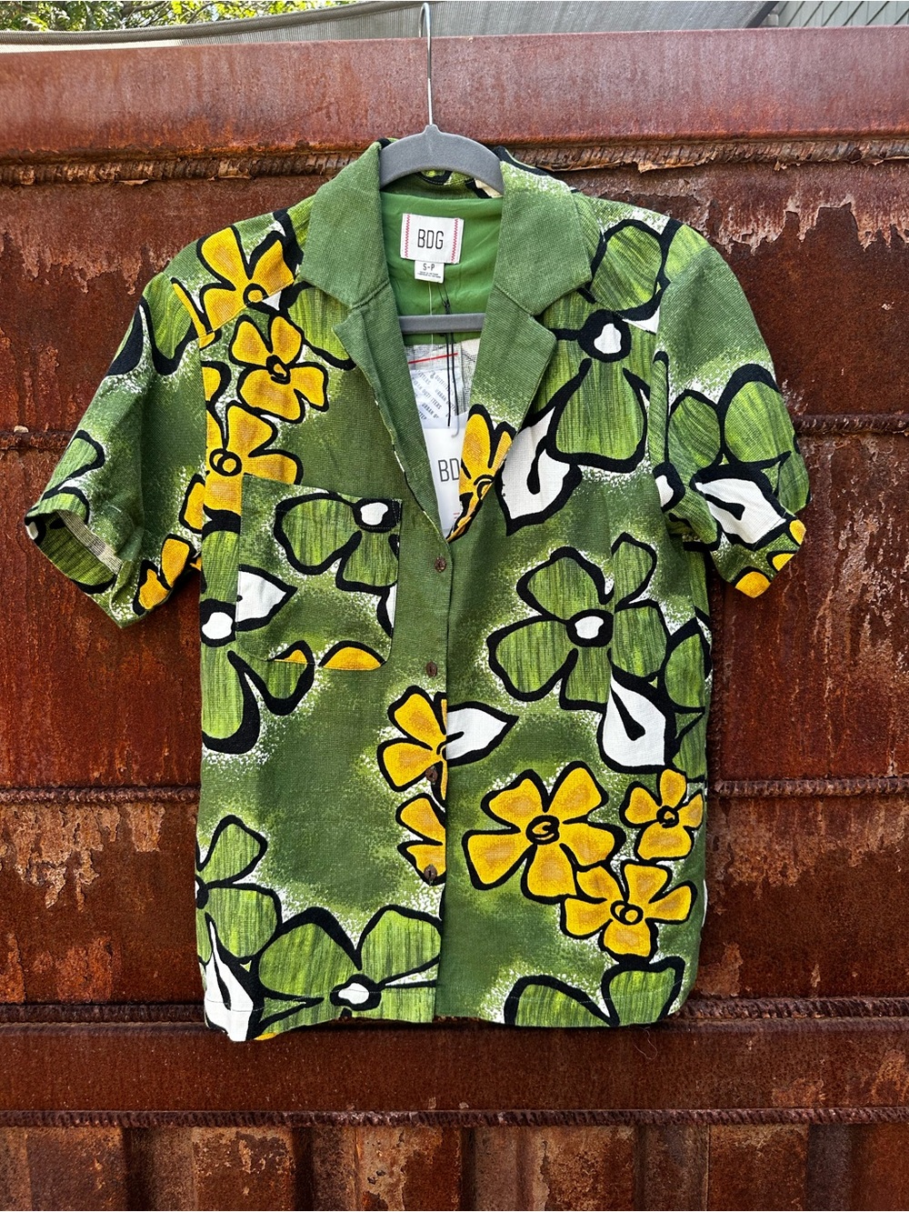 BDG Linen Blend Hawaiian Floral Shirt S NWT Hippie Festival Vacation
